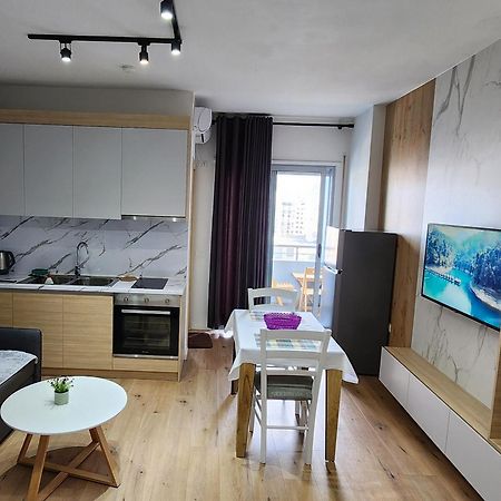 Avalona Apartment 2 Vlorë Екстериор снимка